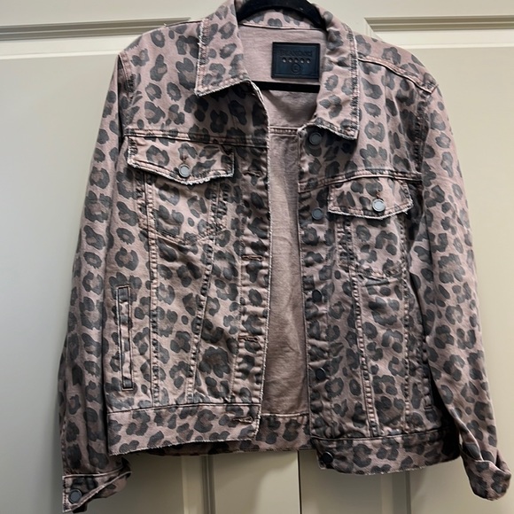 Blanknyx Animal Print Denim Jacket Size Large - Picture 1 of 12
